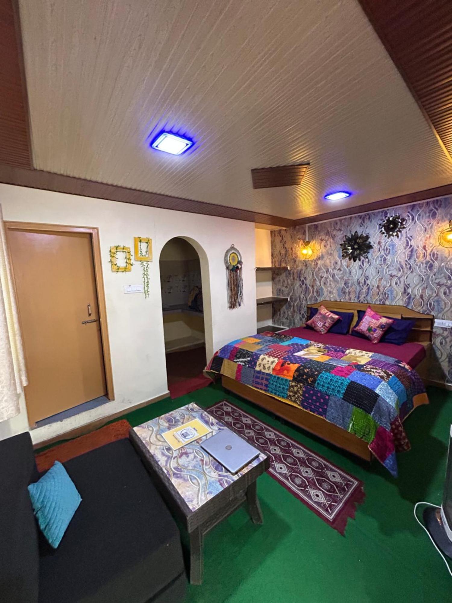 Laxmi Narayan Homestay-Harshil Harsil Екстер'єр фото